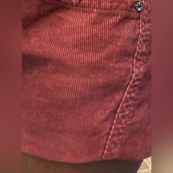 SOLD CROSS POSTED!!! UNIONBAY Corduroy Mini Skirt - Picture 2 of 6